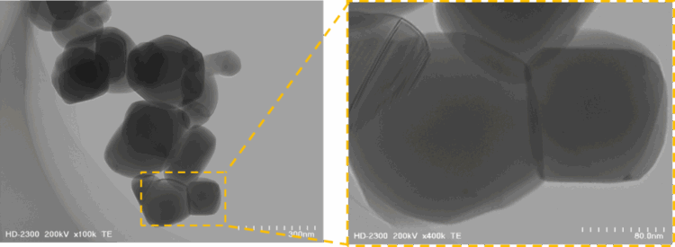 Fig.１ 観察箇所１(×100,000倍)　 Fig.2　観察箇所１(×400,000倍)